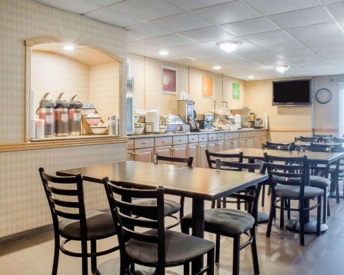 Comfort Inn & Suites Rochester Niagara Falls image 26